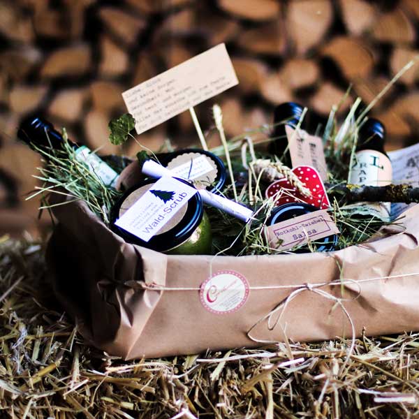 Geschenkkörbe mit selbstgemachten Köstlichkeiten